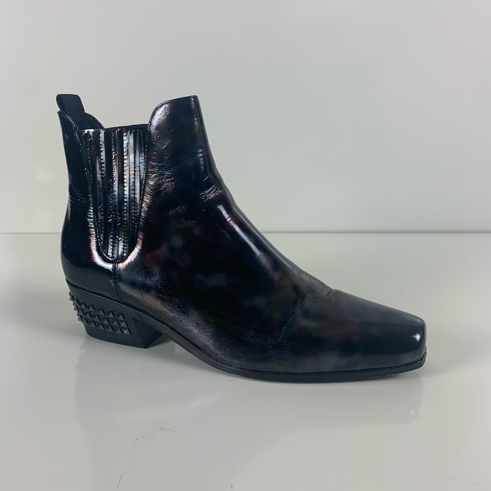 Donald J. Pliner Milann Ankle Bootie size 9.5